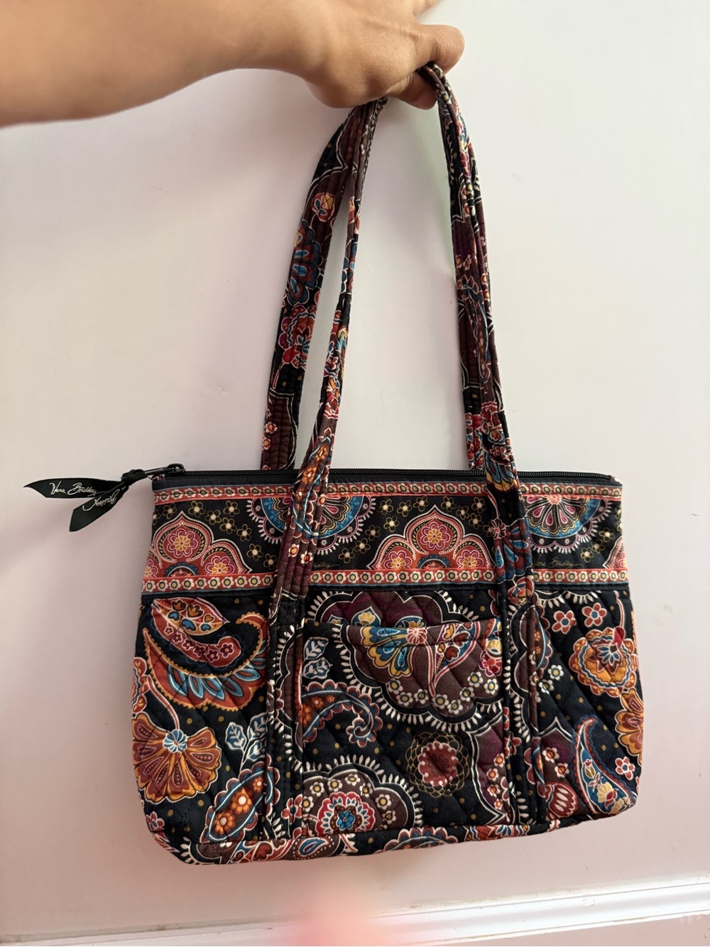Vera Bradley Betsy Shoulder Bag in Kensington Retired Black Brown Paisley